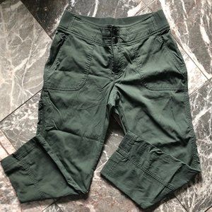 Athleta Hiking Capri Pants